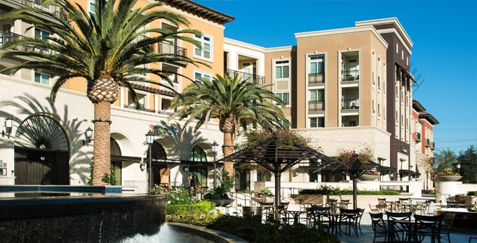 Imgi 5 HuntingtonBeach CA Apartments TheResidencesAtBellaTerra 2013 OT2 680x346 CT