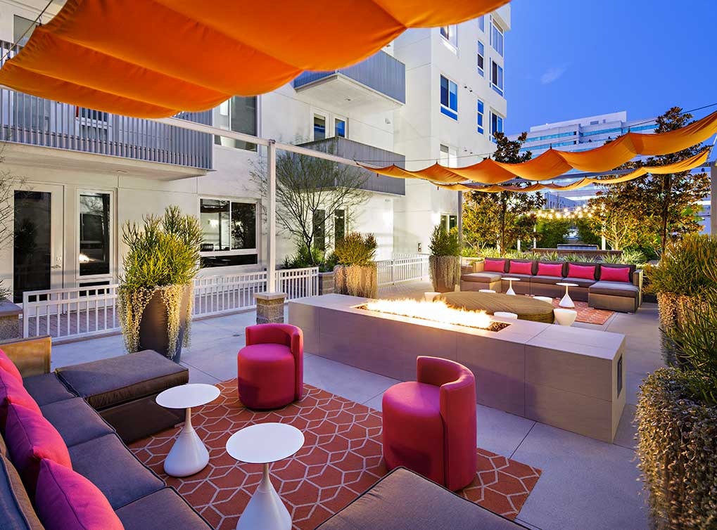 Imgi 5 lexonorange amenity exterior outdoor living room